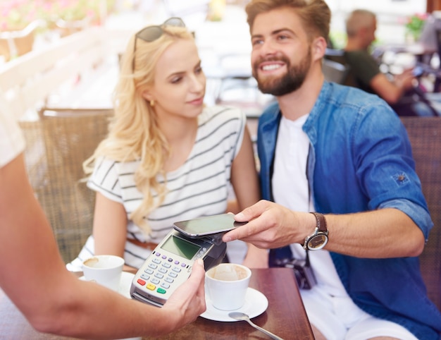 Mobile Wallets: 6 Tips About Future of Payments
