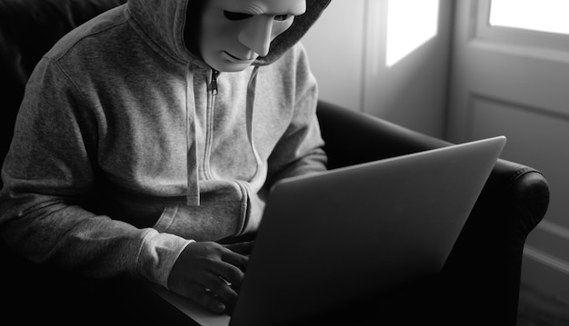 コンピュータ​の​ハッカー​と​サイバー​犯罪 無料写真