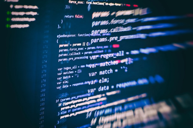 多くの場合 プログラミングと短縮されるコンピュータープログラミングは 分析 開発 アルゴリズム 検証などの実行可能なコンピュータープログラムに対するコンピューティング問題の独自の定式化のためのプロセスです プレミアム写真