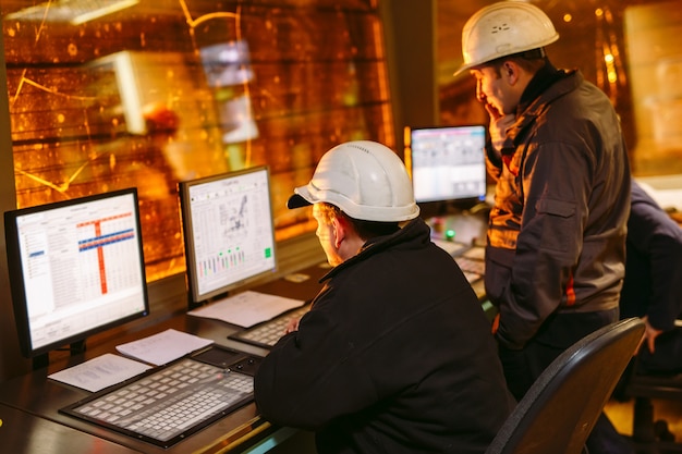 Control panel. plant for the production of steel. Premium Photo