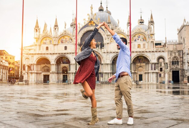 Premium Photo | Couple in venice