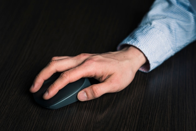 Free Photo | Crop worker holding mouse