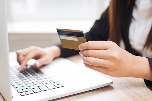 Cropped View of Woman Doing Online Banking Photo | Free Download