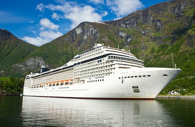 Premium Photo | Cruise ship in norway fjiord