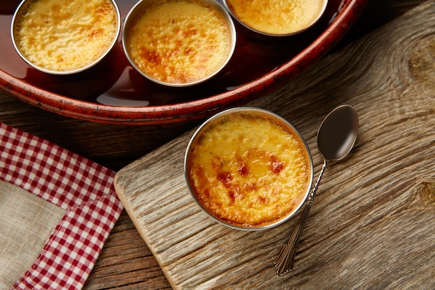 Premium Photo | Custard creme caramel flan dessert bain marie