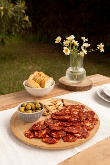 Free Photo | Delicious chorizo sliced on a plate assortment