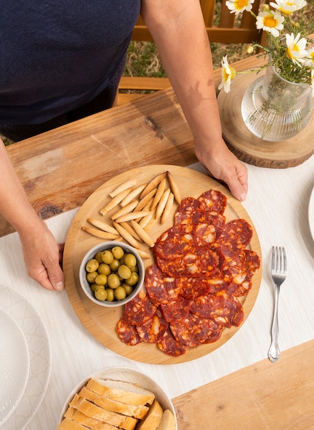 Free Photo | Delicious chorizo sliced on a plate assortment