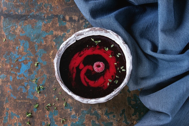 Dessert berry soup Premium Photo