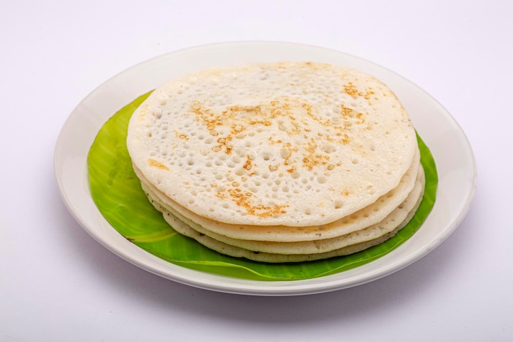 Premium Photo | Dosa or thattu dosa south indian breakfast item which ...