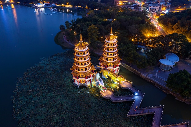 Dragon and tiger pagodas at night in kaohsiung, taiwan. Free Photo