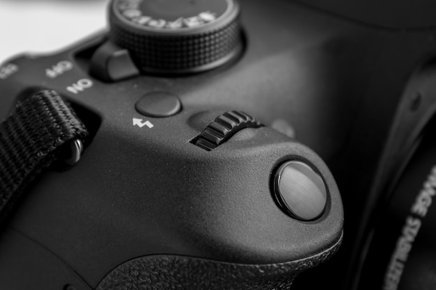 Premium Photo | Dslr shutter button