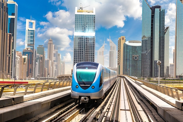 Premium Photo | Dubai metro railway