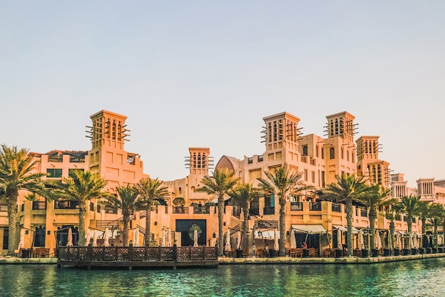 Premium Photo Dubai Souk Madinat Jumeirah In Dubai In The Early Morning