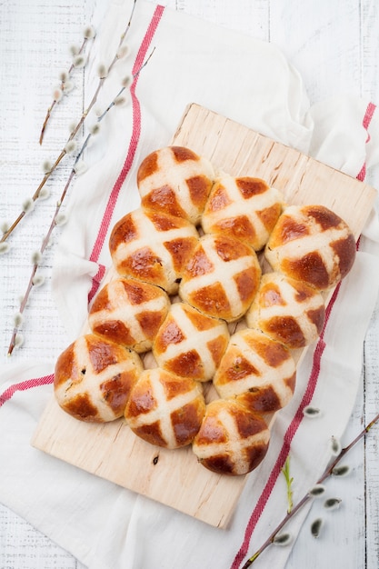 cross fruit tray