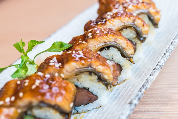 sushi boy crunchy eel roll calories