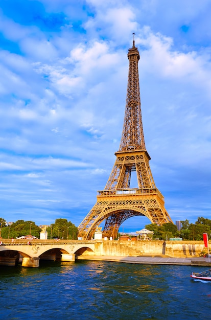 Premium Photo | Eiffel tower at sunset paris france