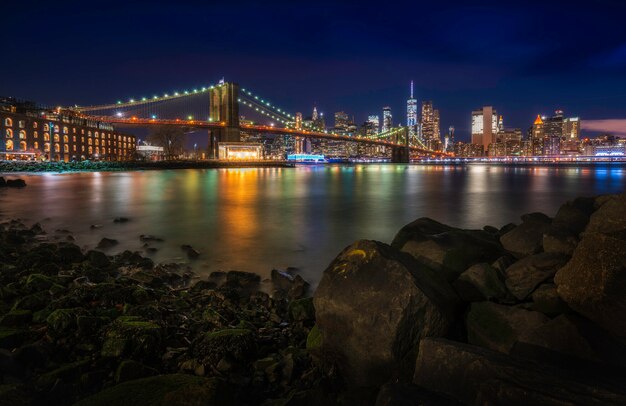 Premium Photo Famous Skyline Of Downtown New York Brooklyn Bridge And Manhattan At The Night