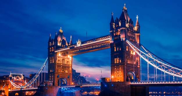 Premium Photo | Famous tower bridge in the evening, london, england