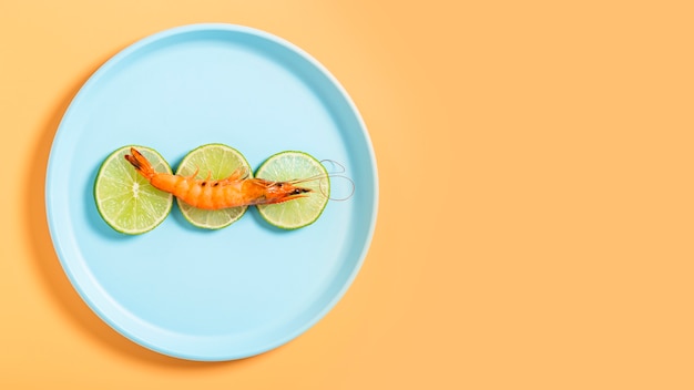 Flat lay frame with shrimp and copy-space Free Photo