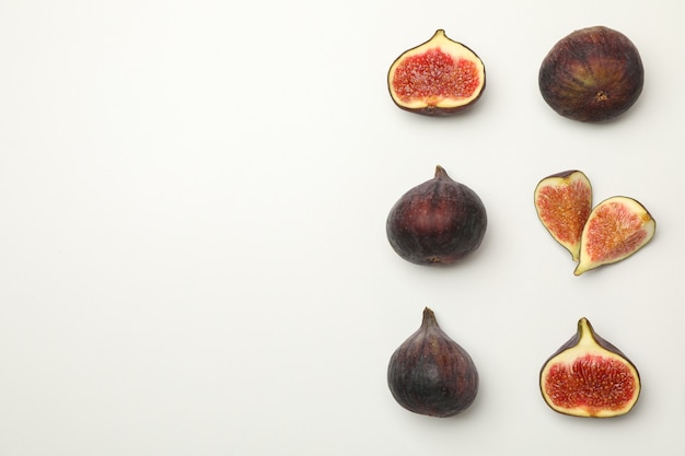 Premium Photo | Flat lay with fig fruits on white