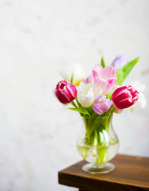 Free Photo | Fresh flower arrangement