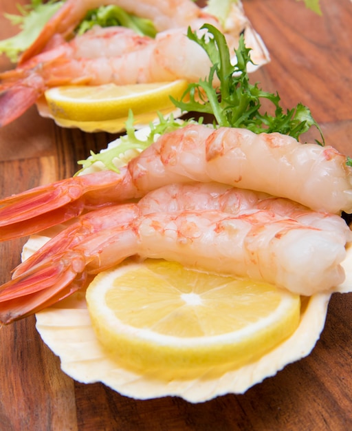 Premium Photo | Fresh raw prawn on the shell ready as appetizer