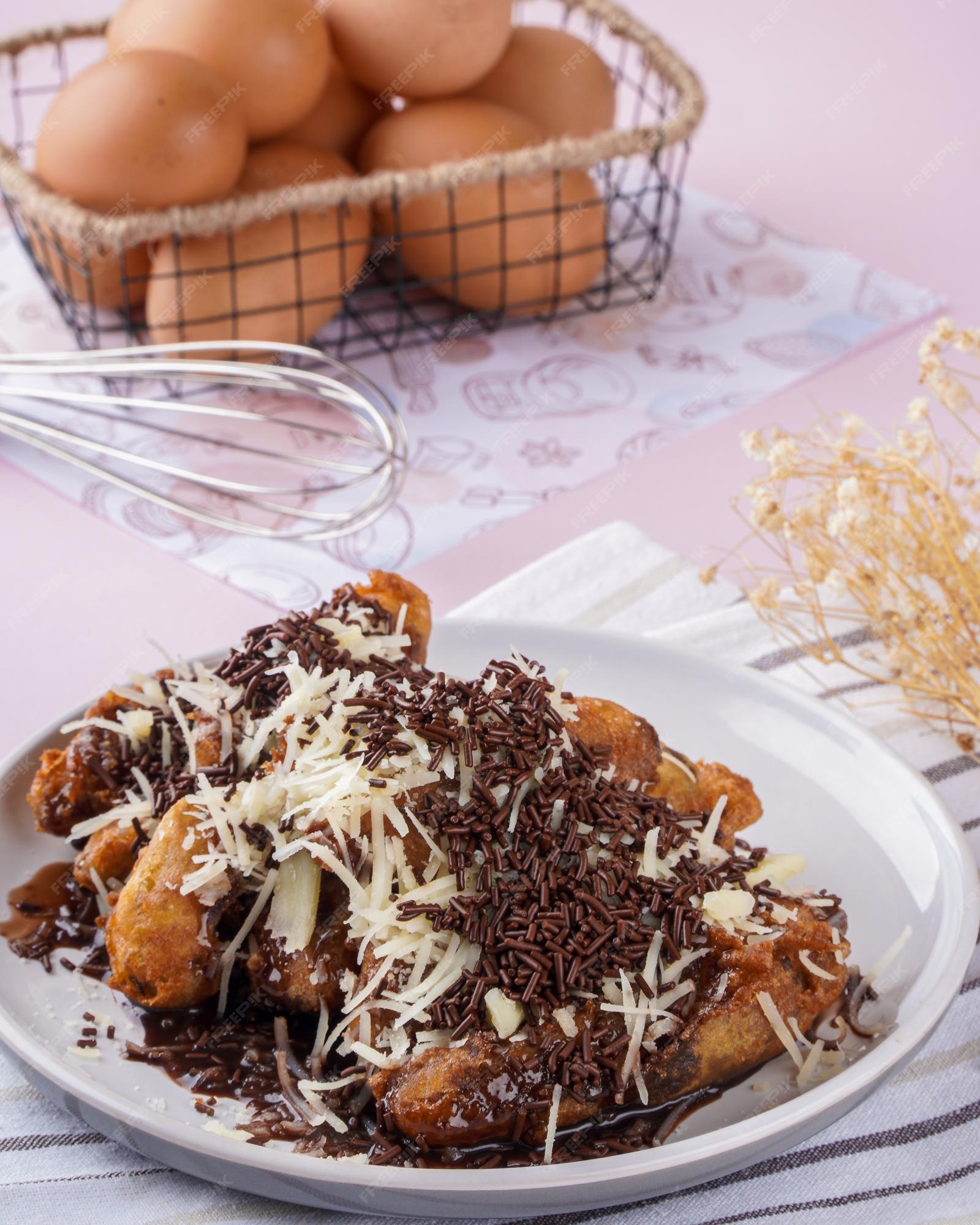 Premium Photo | Fried banana or pisang goreng served on white plate ...