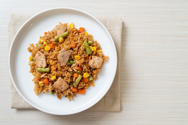 Premium Photo | Fried Rice With Pork And Vegetable