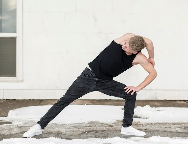 Front View Of Hip Hop Dance Pose By Man Free Photo