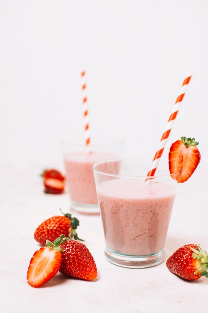 Premium Photo | Front view strawberry smoothie in glass