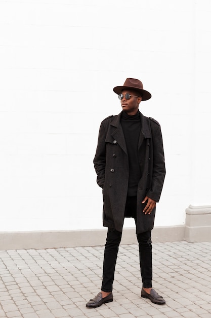 Free Photo | Front view stylish male with hat and sunglasses