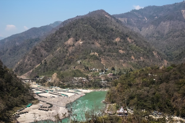 Premium Photo | Ganga river near rishikesh uttarkhand india