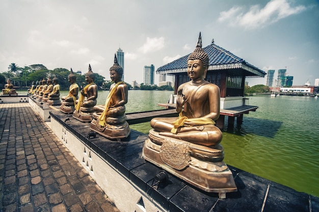 Premium Photo | Gangarama seemamalaka temple at colombo sri lanka