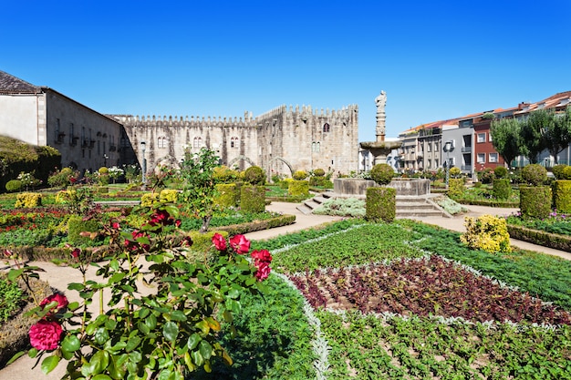 Premium Photo | Gardens of santa barbara