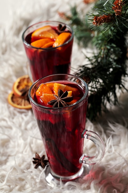 German glühwein, also known as mulled wine or spiced wine | Free Photo