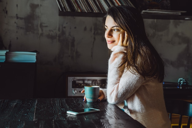 watch the girl in the cafe online free