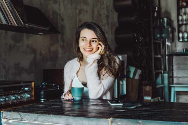 watch the girl in the cafe online free