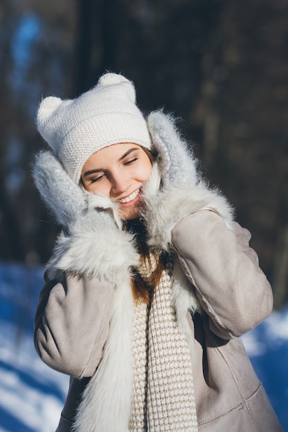 girls hat and mittens