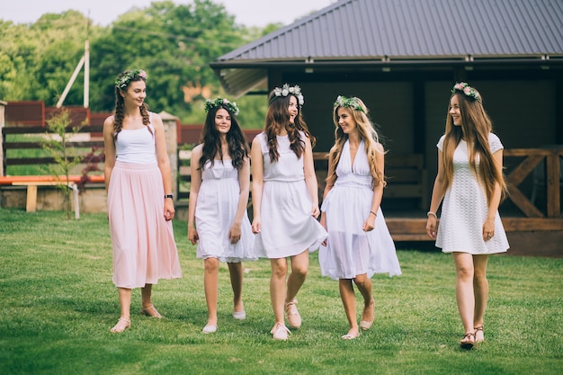 Premium Photo | Girlfriends and bride celebrate hen party before the ...