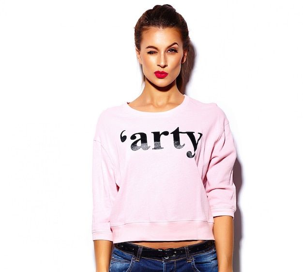 pink jumper with red lips