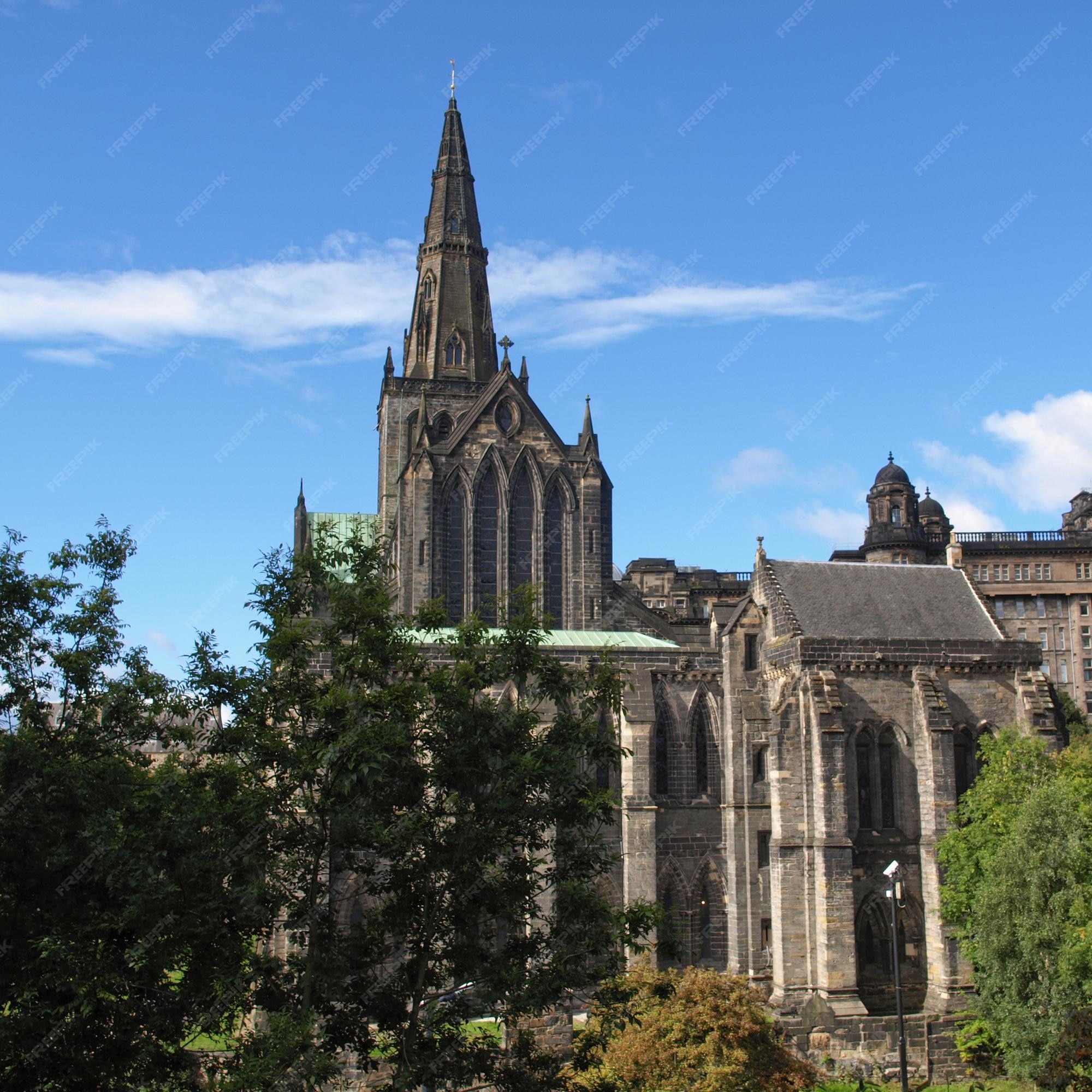 Premium Photo | Glasgow st mungo cathedral