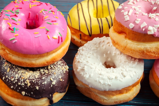 Premium Photo | Glazed donuts close-up