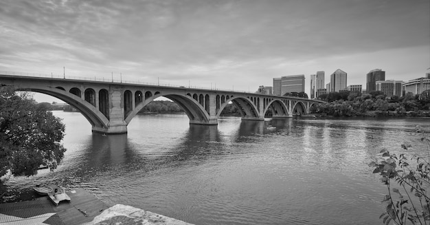 Free Photo | Grayscale shot of key bridge in washington, usa