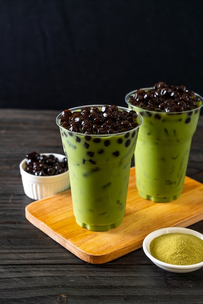 Premium Photo | Green tea lattes with bubble