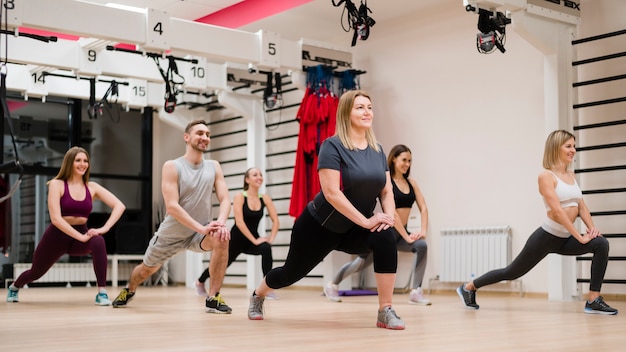 Group of friends working out together Free Photo