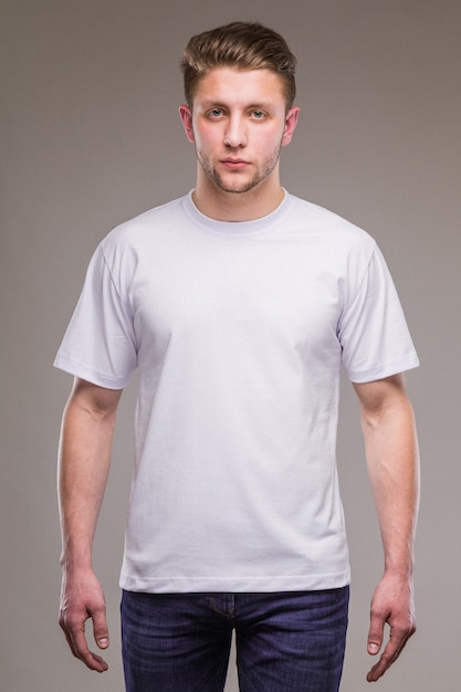 Premium Photo | Guy in white t-shirt