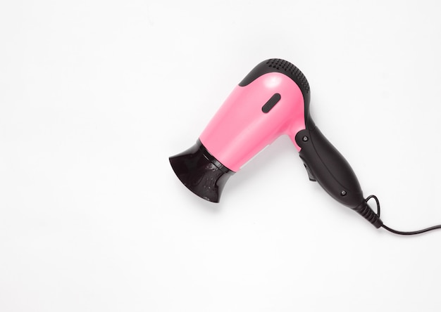 hair-dryer-black-green-color-isolated-white-surface_175682-3512.jpg (626×443)