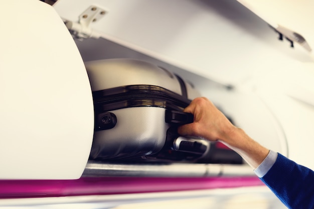 hand luggage compartment