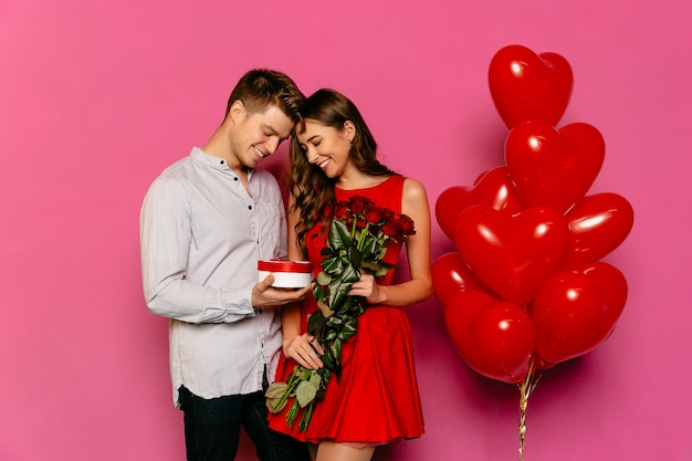 Top and Trendy Valentine’s Day Giveaways for Couples