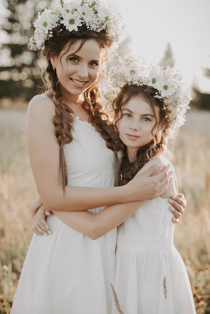 white dress for mom and daughter